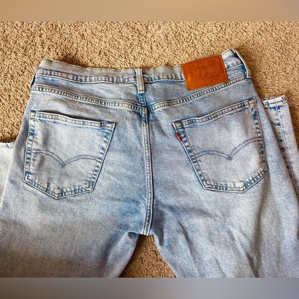 Men’s Levi’s 502 jean - Picture 3 of 4